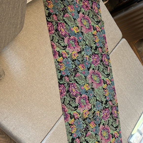 Scarf - Picture 2 of 5